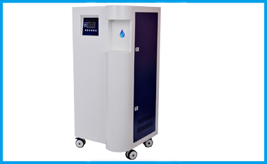 真正的大流量超純水發(fā)生儀系統(tǒng)：采用?全自動(dòng)微電腦控制系統(tǒng)，多級(jí)菜單式操作.系統(tǒng)具有自動(dòng)判別預(yù)處理柱、反滲透膜、純化柱，超純柱、微濾、超濾、紫外燈管等失效功能。并能聲光報(bào)警，以保證機(jī)器處在最佳運(yùn)行狀態(tài)。